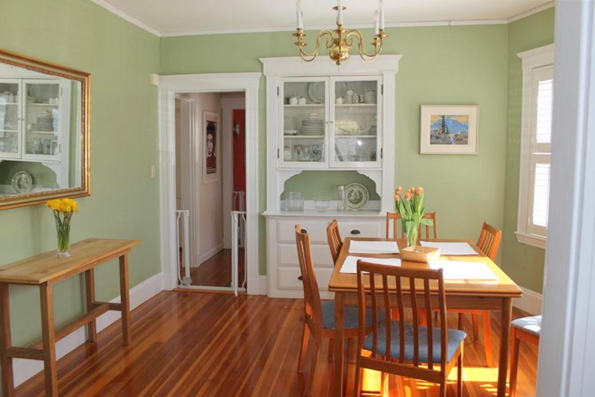 25 Leonard St, Powderhouse