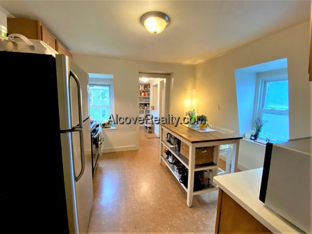 1 Mead St, Davis Square