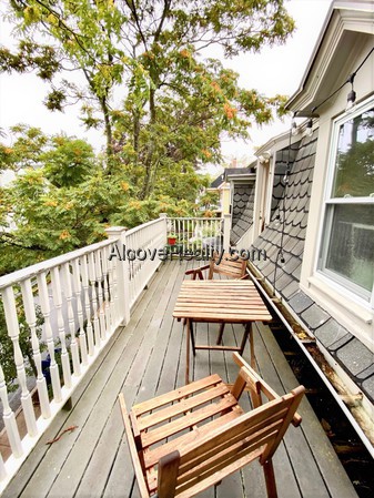 1 Mead St, Davis Square