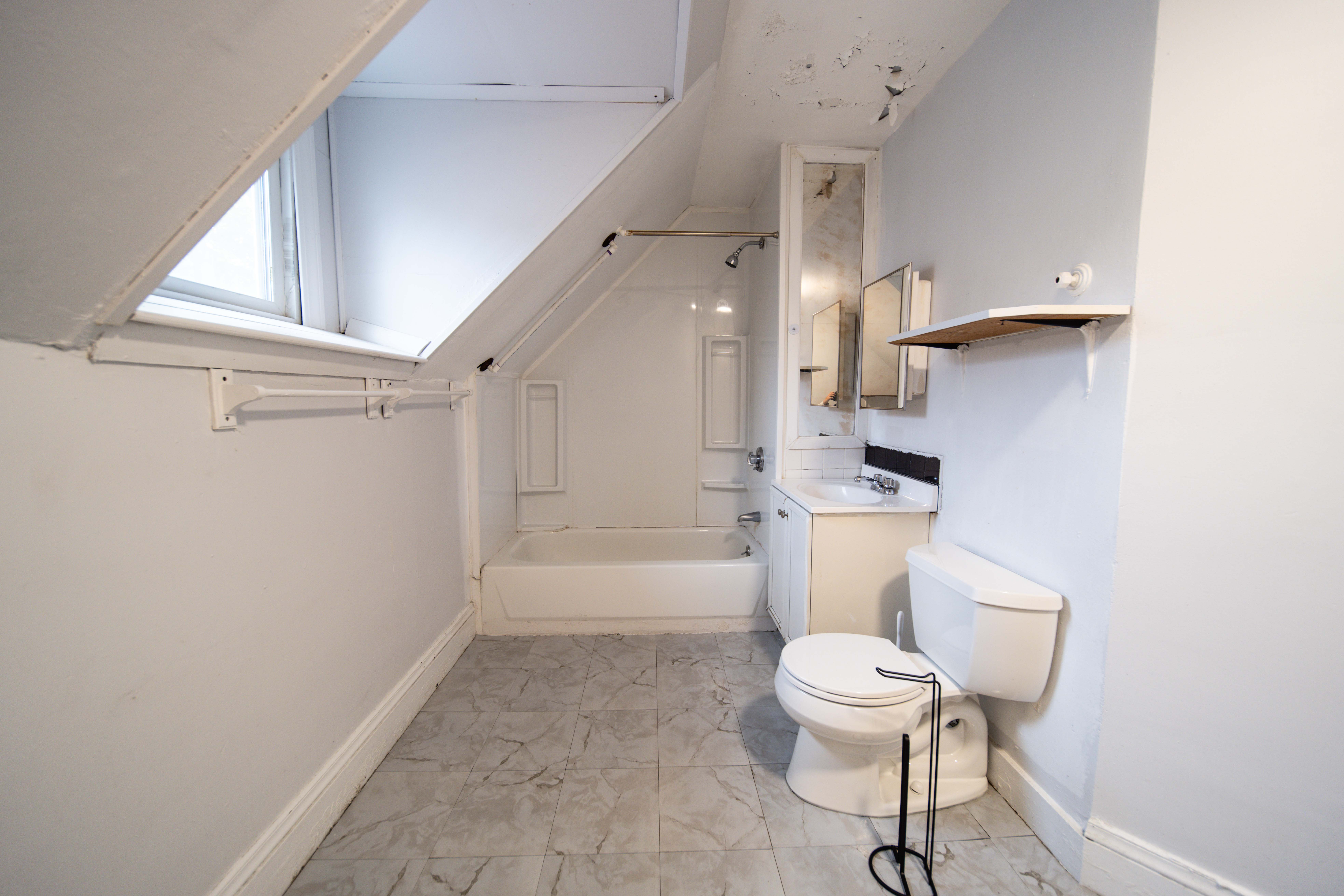 8 Dennison St, Roxbury