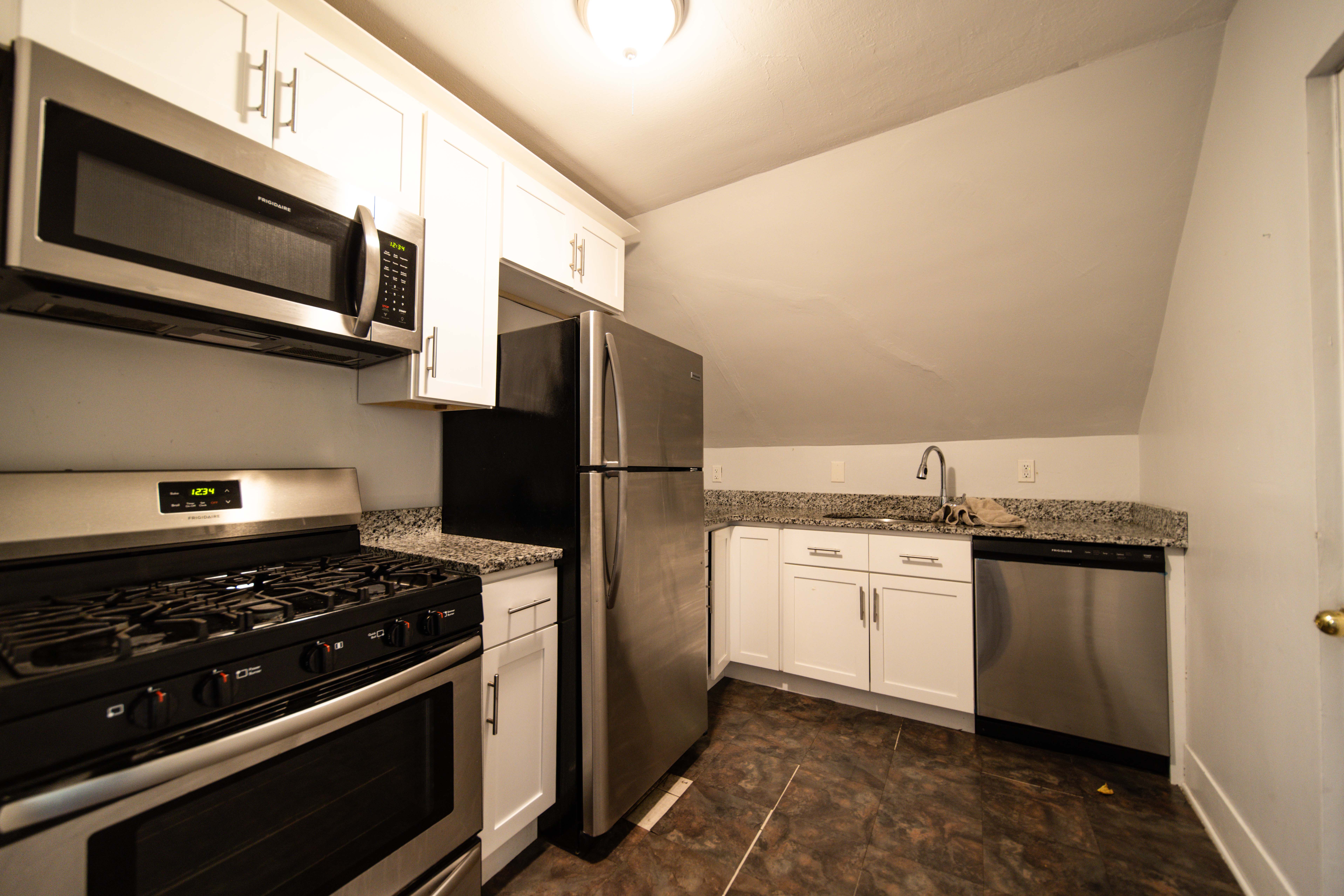 8 Dennison St, Roxbury