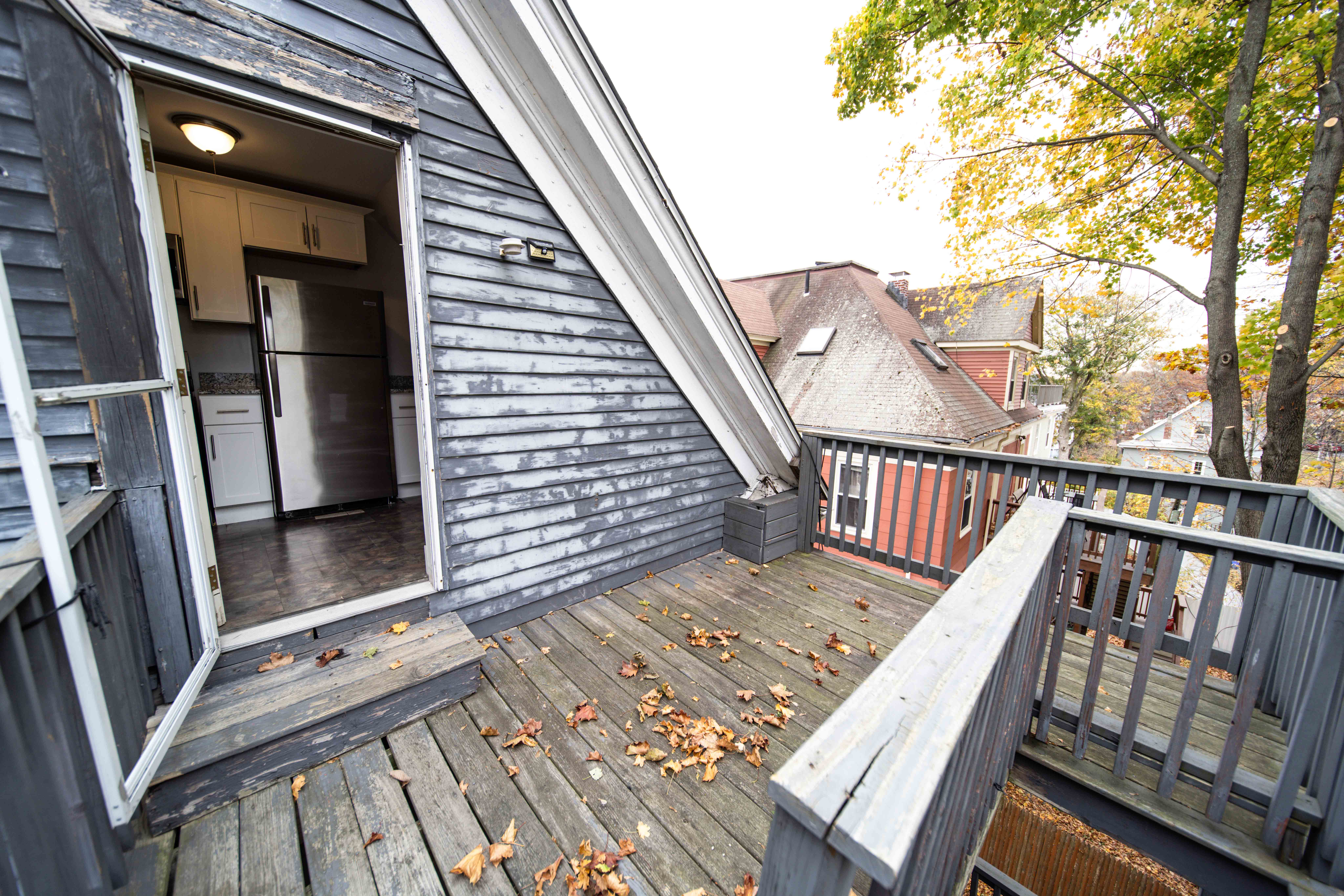 8 Dennison St, Roxbury