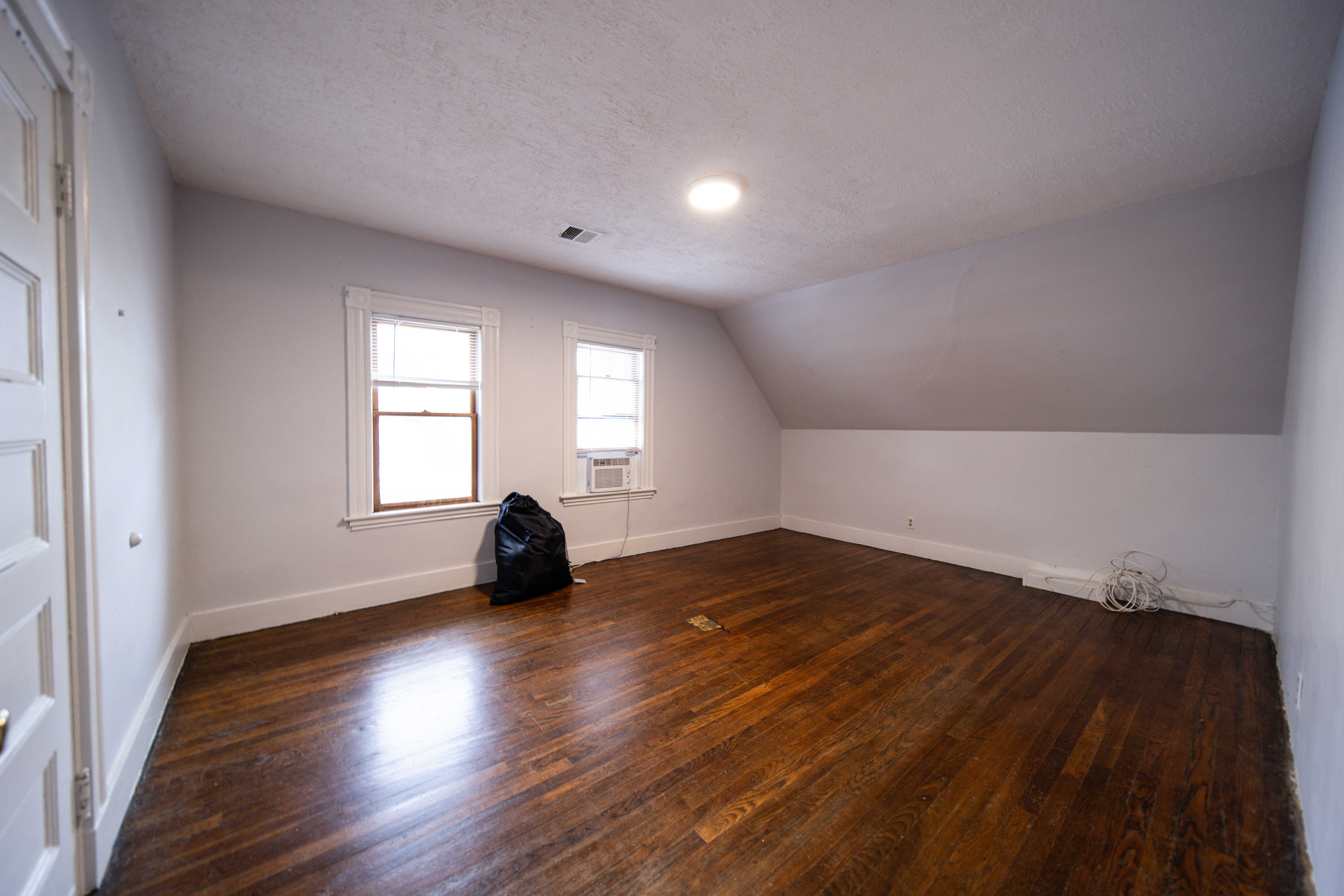 8 Dennison St, Roxbury