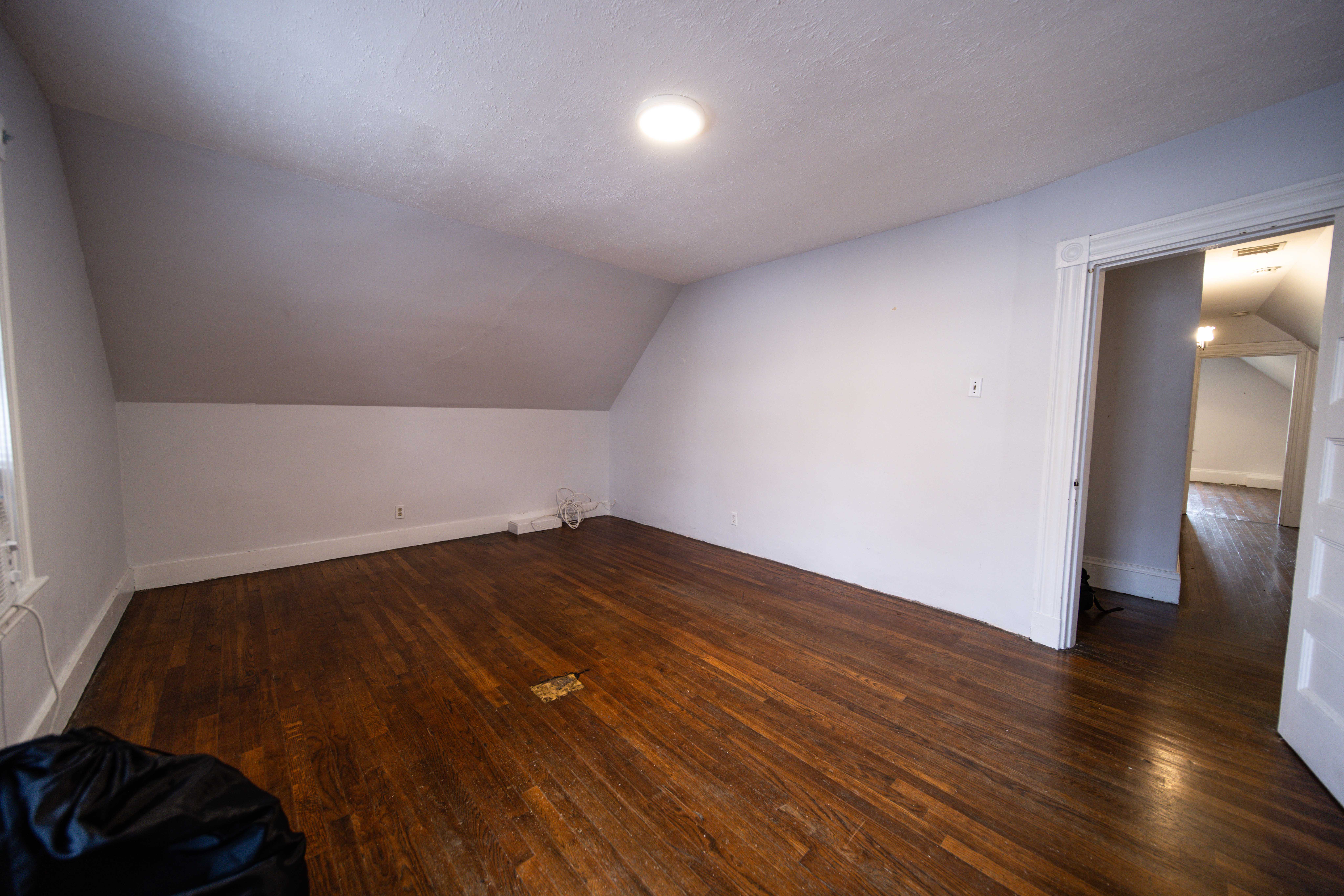 8 Dennison St, Roxbury