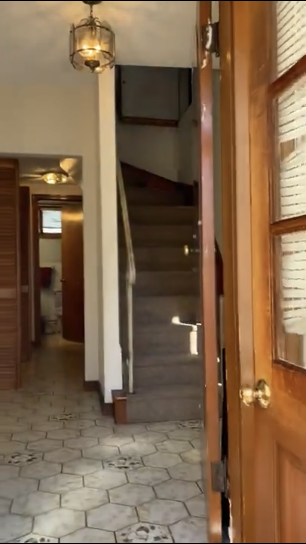 213 Holland St, Davis Square