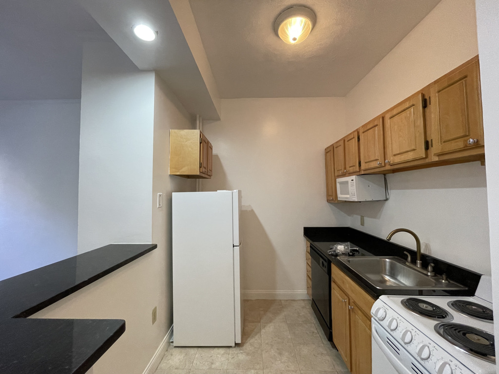 51 Queensberry St, Fenway