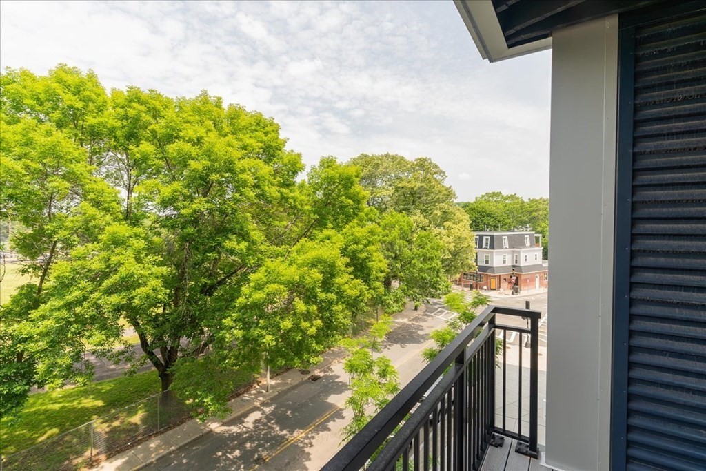 3531 Washington St, Jamaica Plain