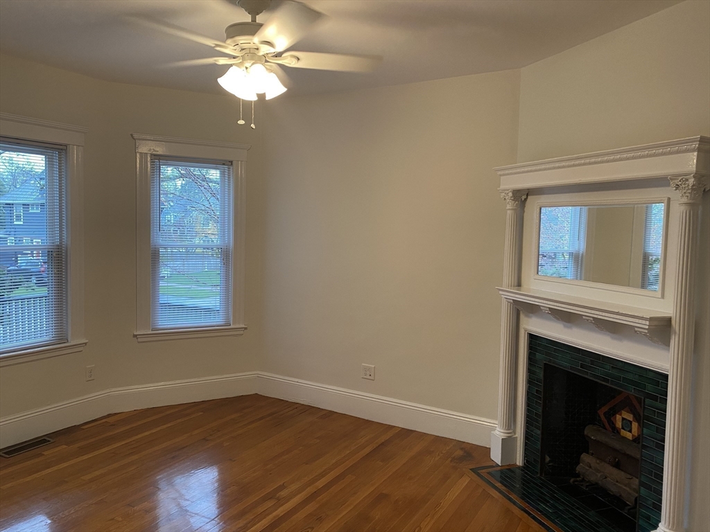 15 Radford Ln, Dorchester