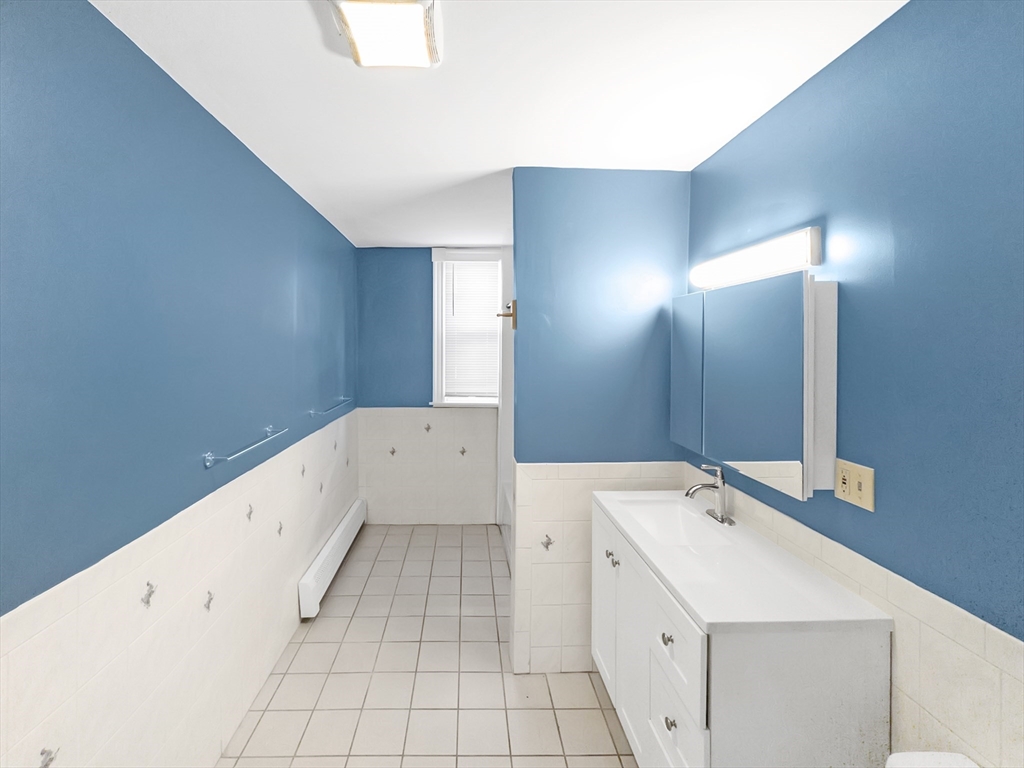 306 Centre St, Jamaica Plain