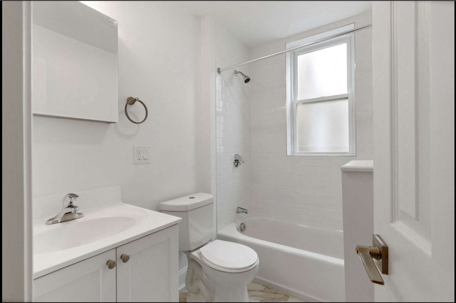 17 Green St, North Brookline