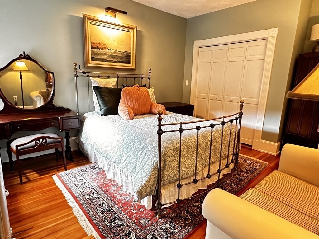 24 Beaufort Rd, Jamaica Plain