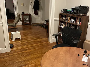 11 Gray St, East Cambridge