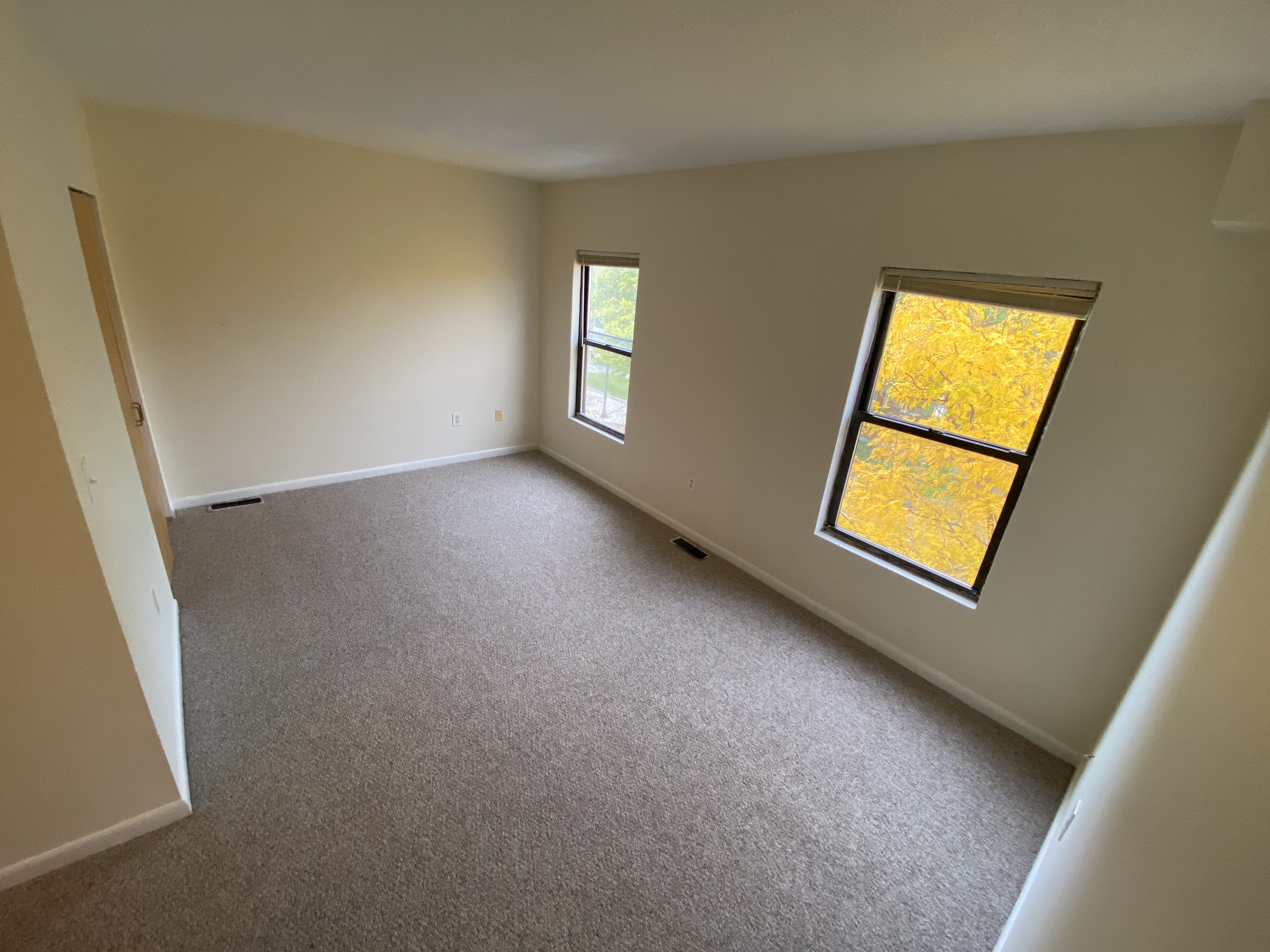 65 Riverside Ave, Medford