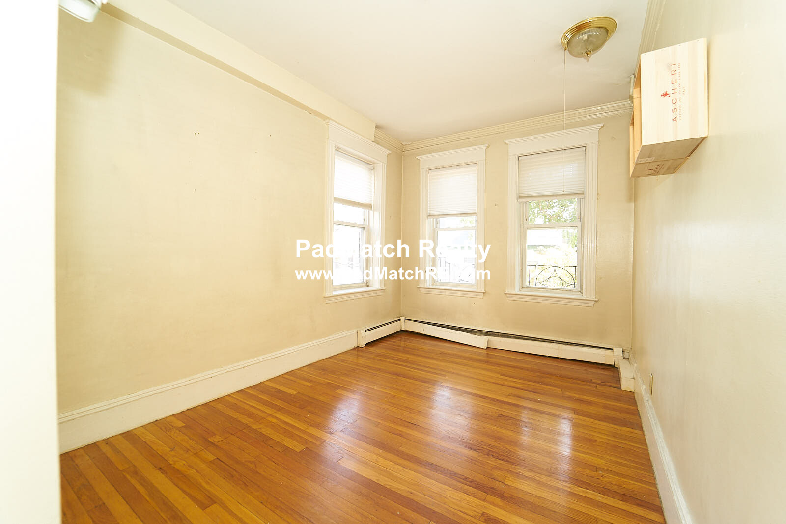 15 Quint Ave, Allston