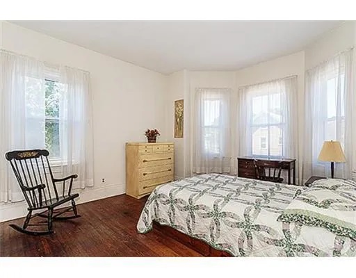 38 Floyd St, Waltham