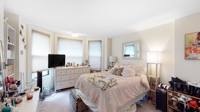 390 Commonwealth Ave, Back Bay