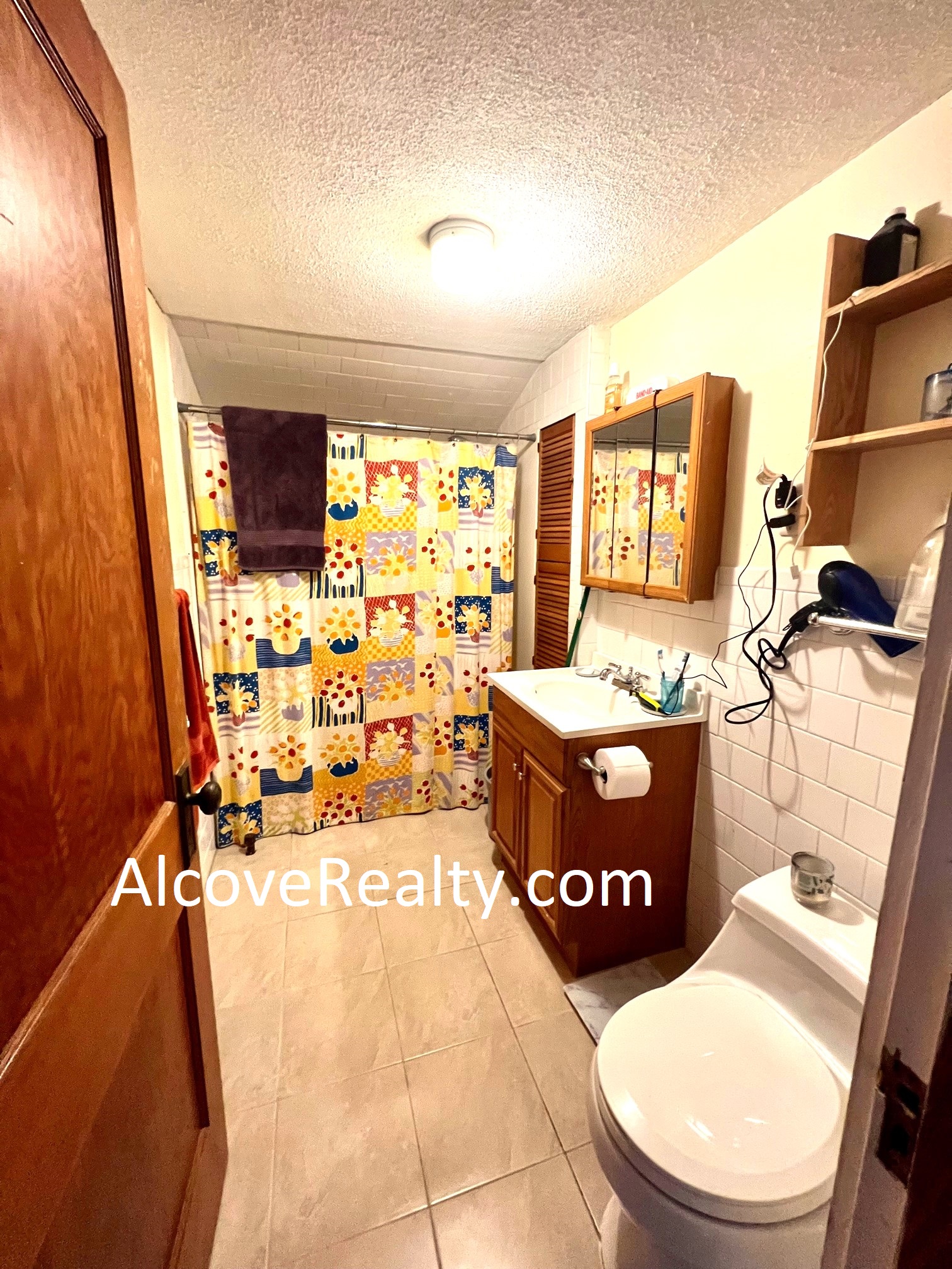 40 Alfred Rd, Arlington