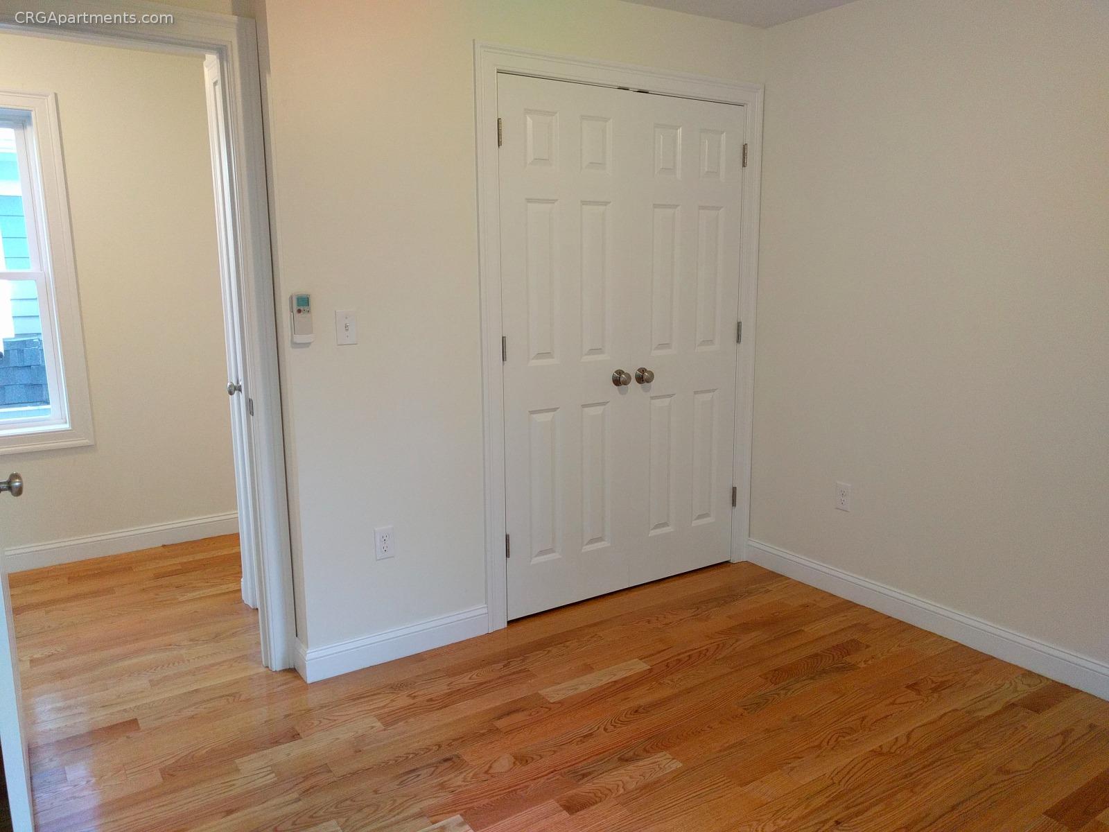 24 Beacon Pl, Ward Two