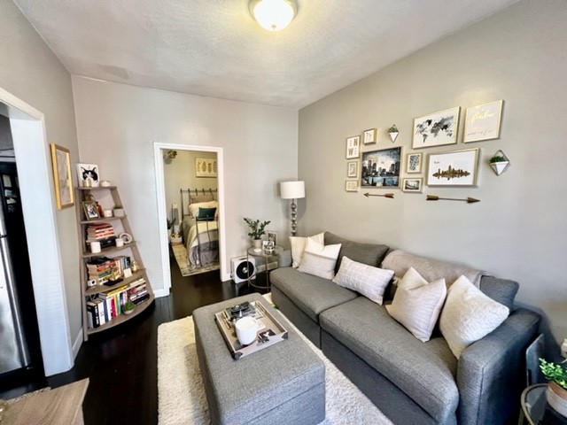 8 Margaret St, North End