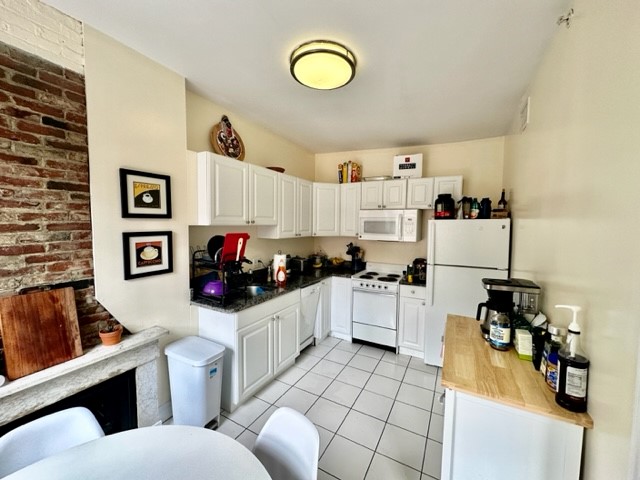 34 Mount Vernon St, Beacon Hill