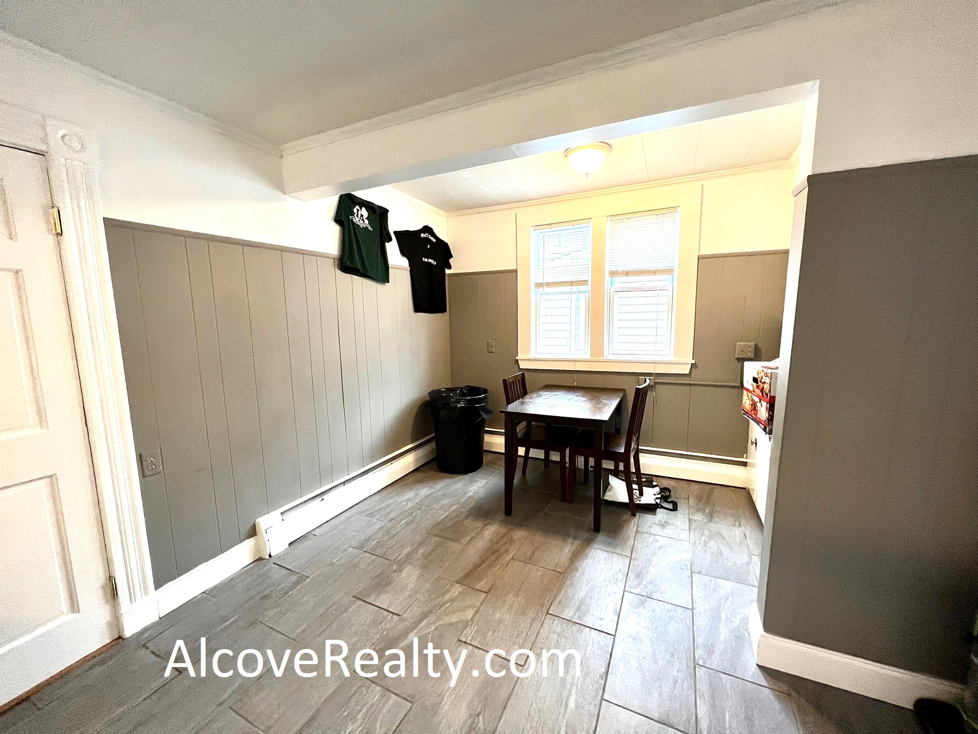 547 Broadway, Ball Square