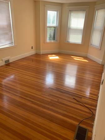 23 Indiana Ter, Newton