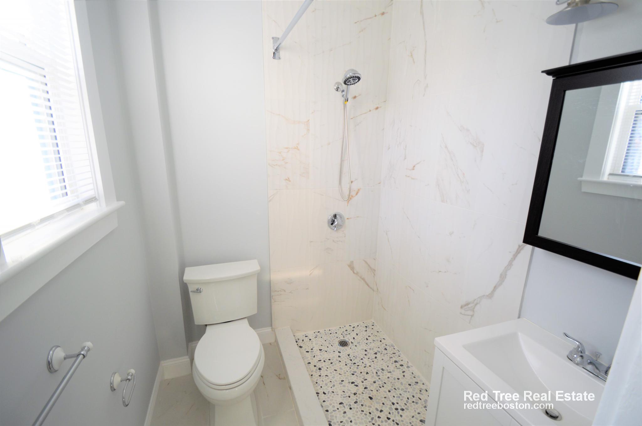 10 Treadway Rd, Dorchester