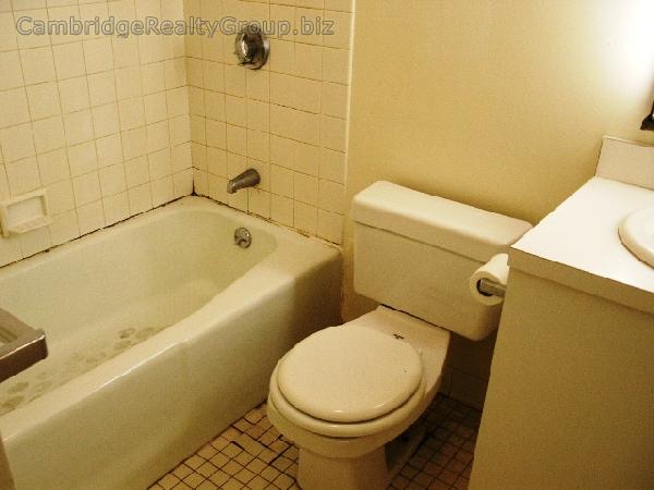 65 Riverside Ave, Medford