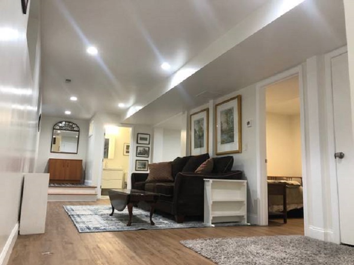 8 Goodman Rd, Central Square