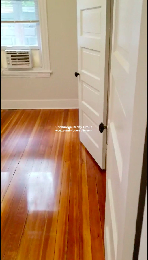 25 Fainwood Circle, Mid-Cambridge