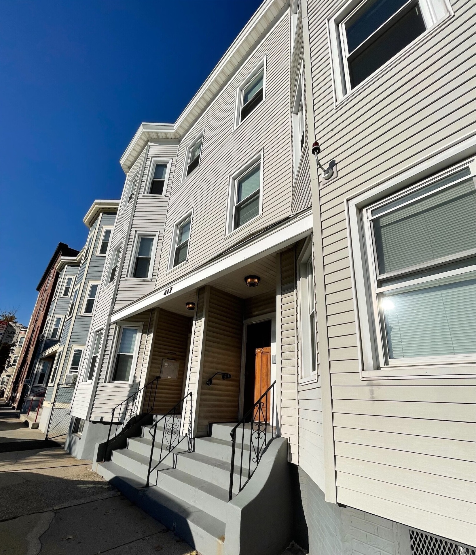 417 Cardinal Medeiros Ave, Wellington-Harrington