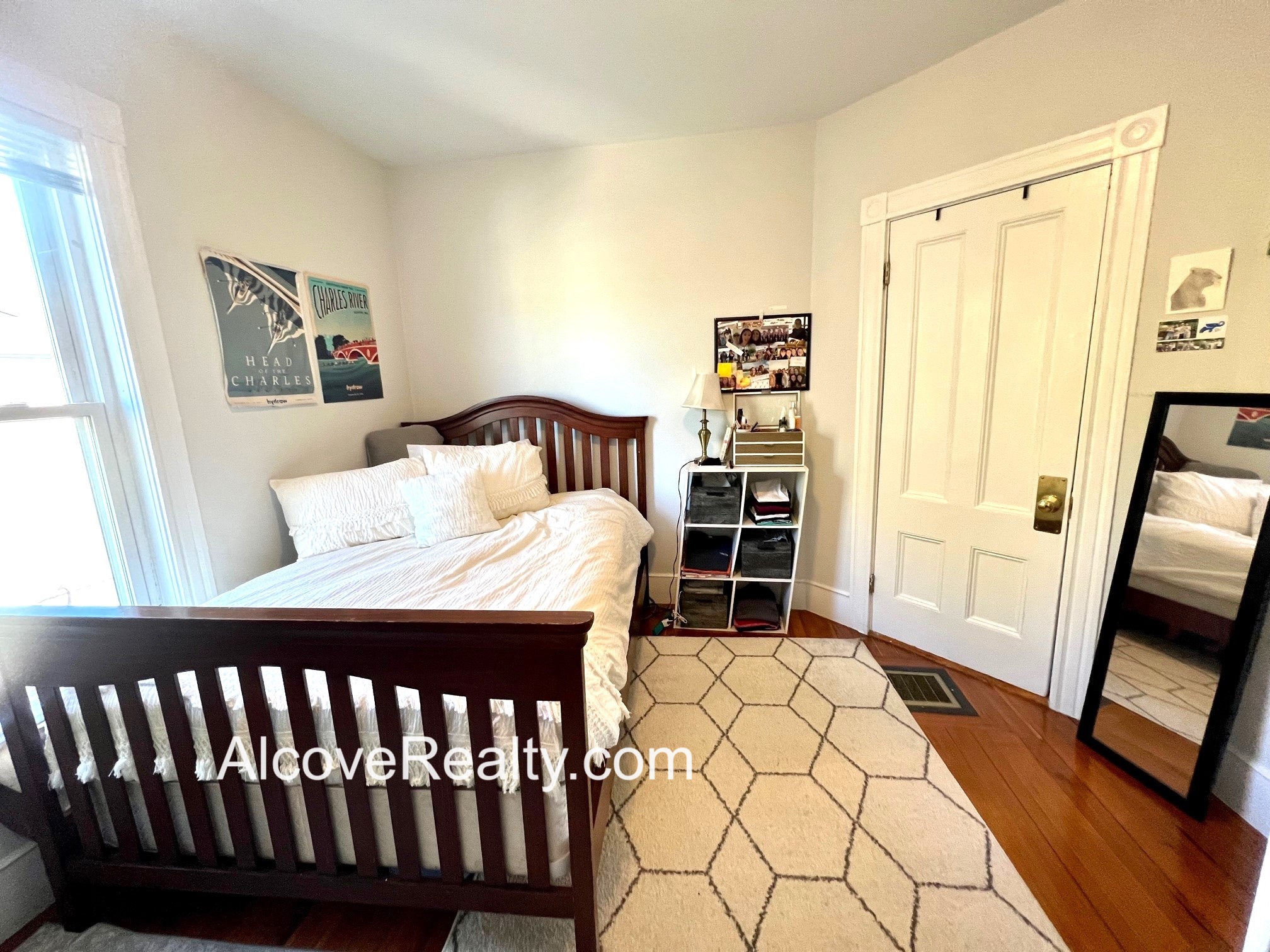 69 Davis Sq, Davis Square