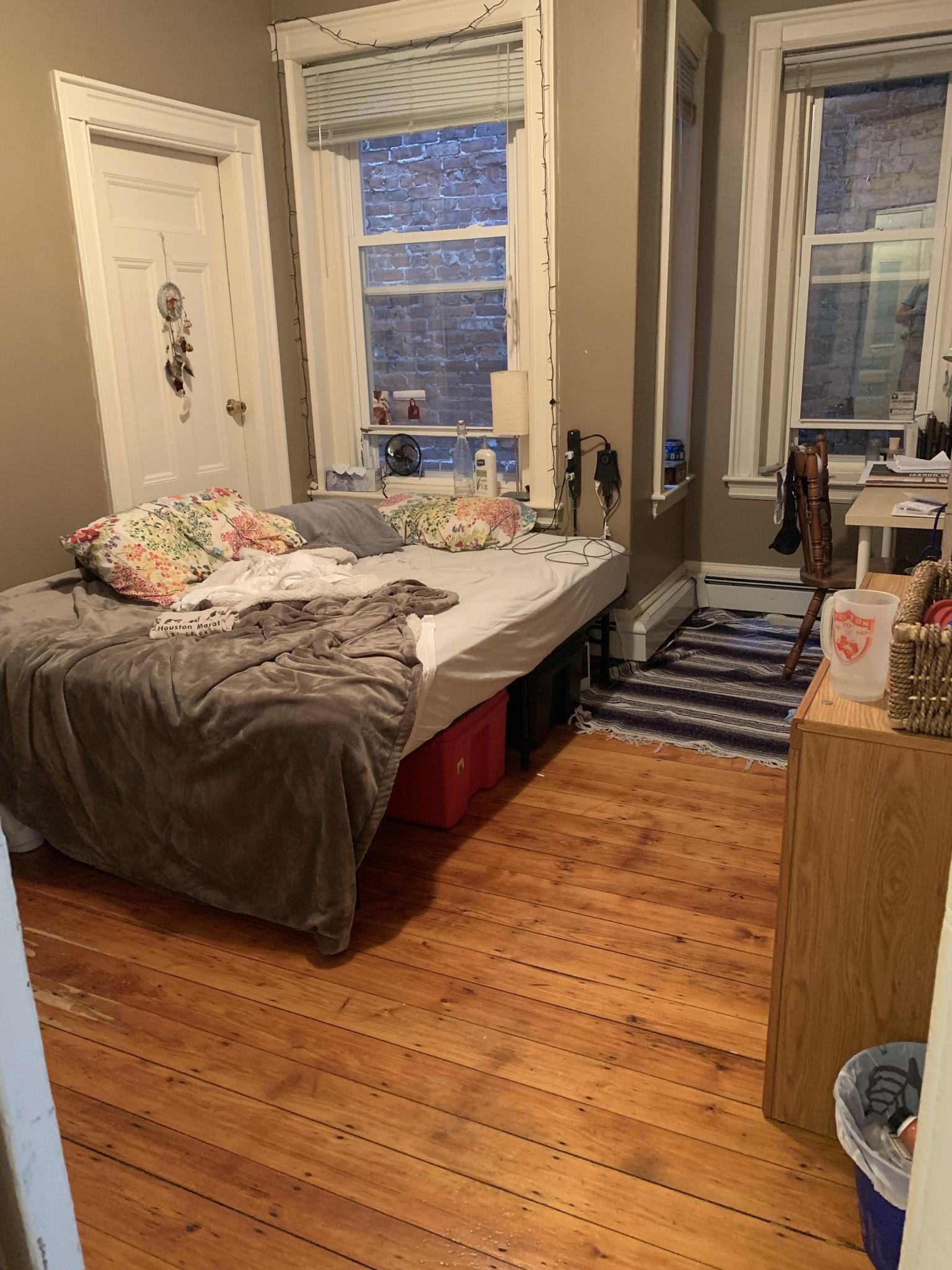 108 Central St, Powder House Square