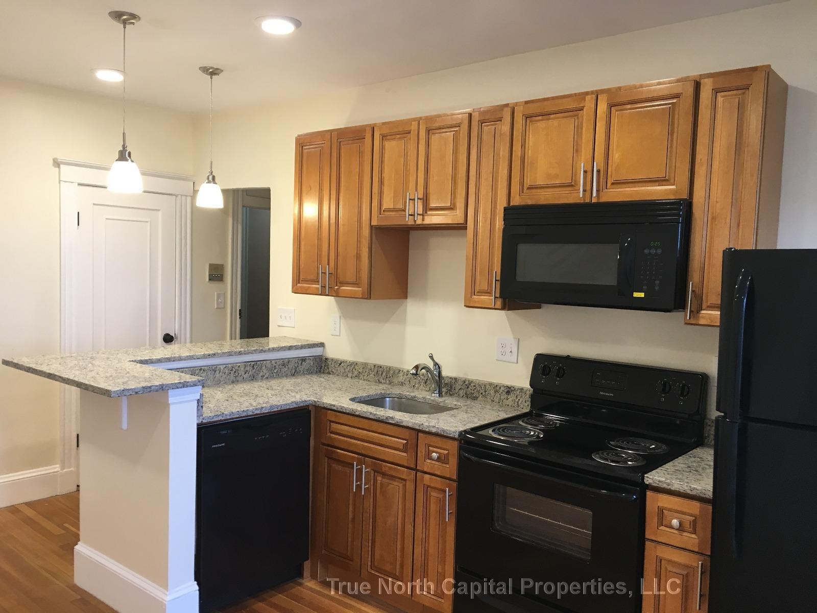 383 Broadway, Ten Hills