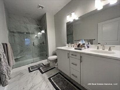 320 Middlesex Ave, Medford