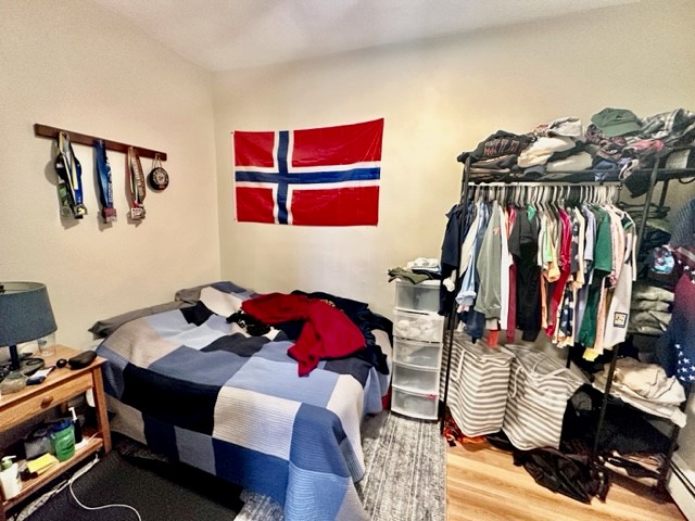 2612 Charter, North End