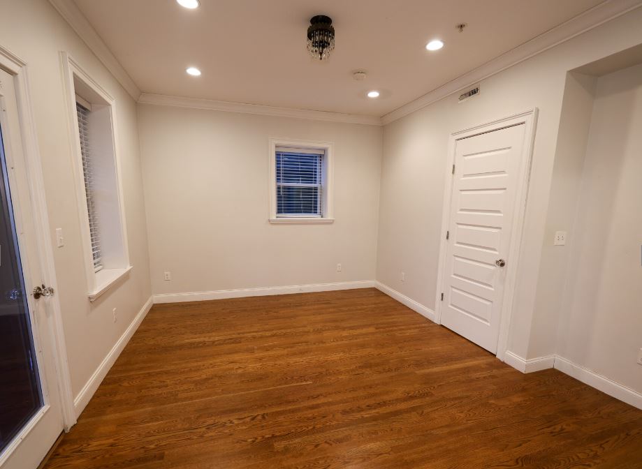 1803 Beacon St, Brookline