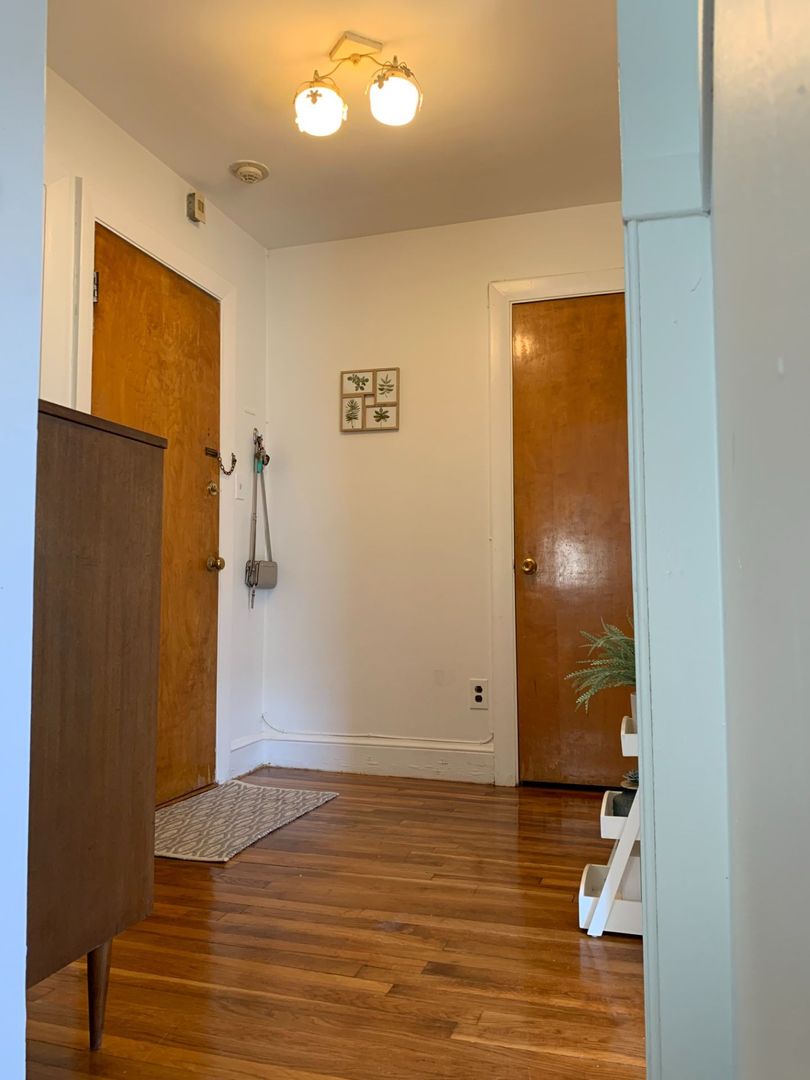 87 Winthrop Shore Dr, Winthrop