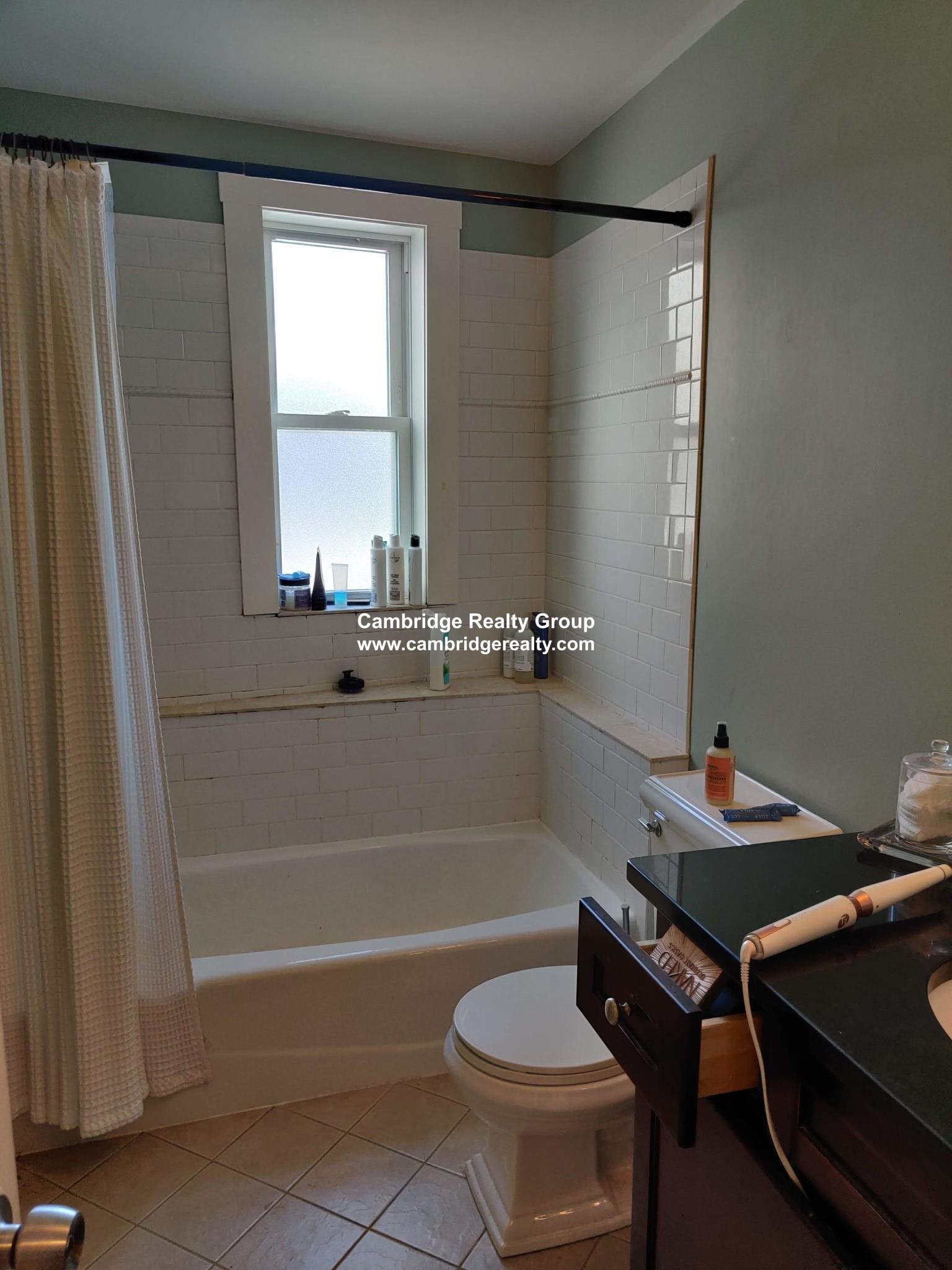 226 Banks St, Cambridgeport