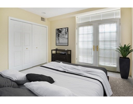 75 Peterborough St, Fenway