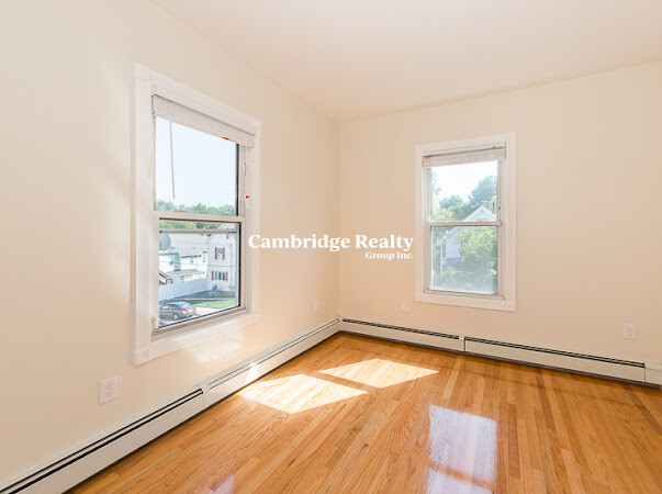 126 Monument St, West Medford