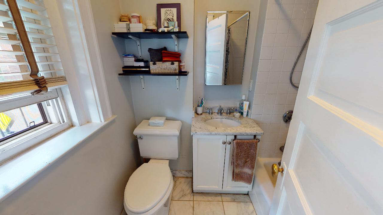 1925 Massachusetts Ave, Porter Square