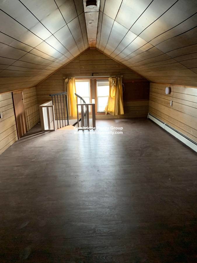 11 Elliot, Spring Hill