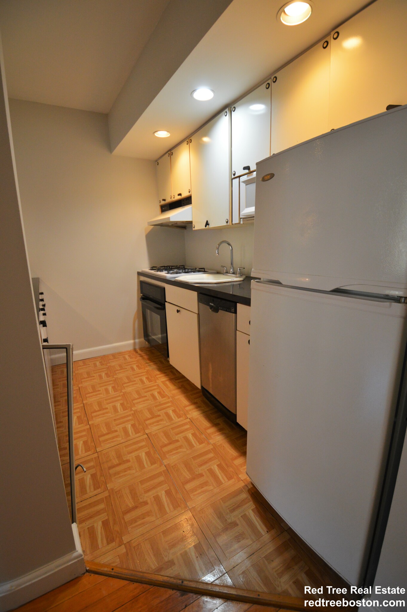 150 Beaconsfield Rd, Washington Square