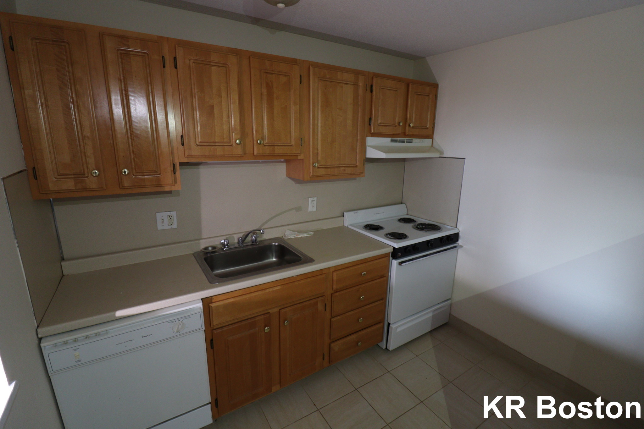 90 Gardner St, Allston