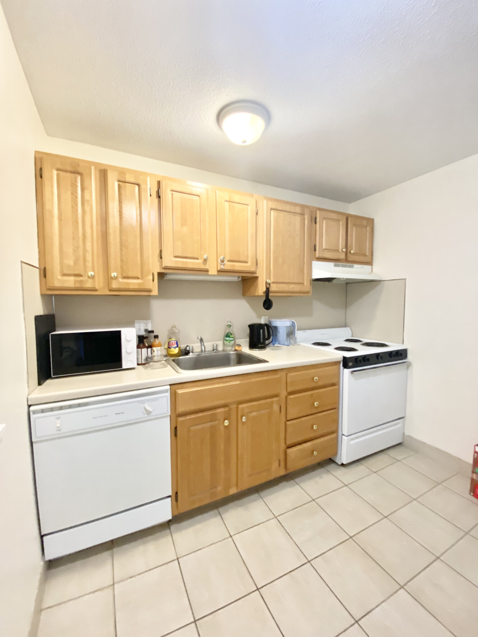 90 Gardner St, Allston