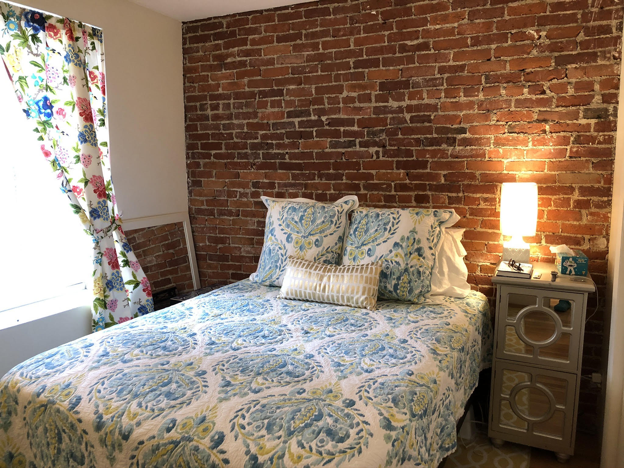 90 Saint Botolph St, South End