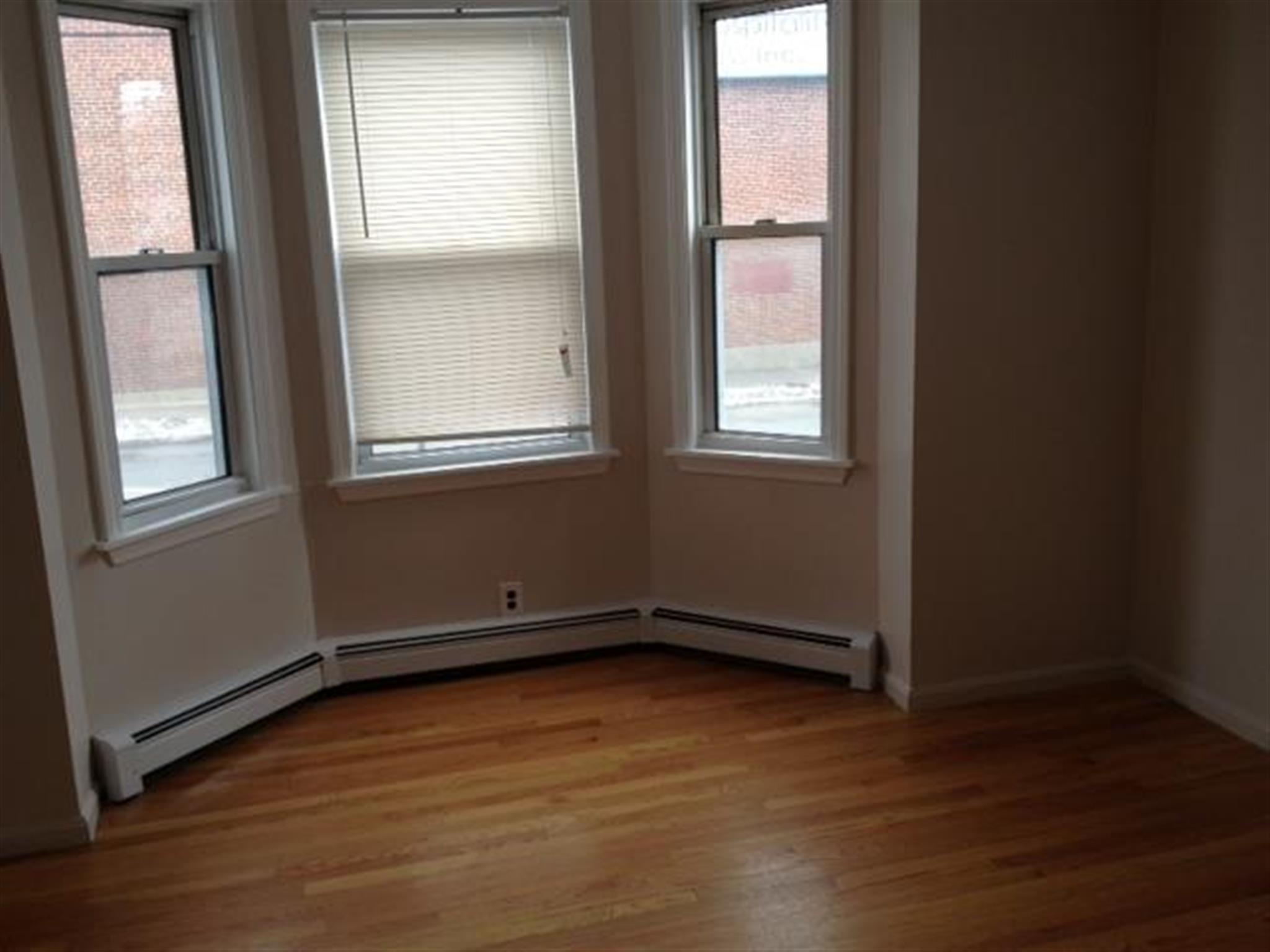 63 Webster Ave, Union Square