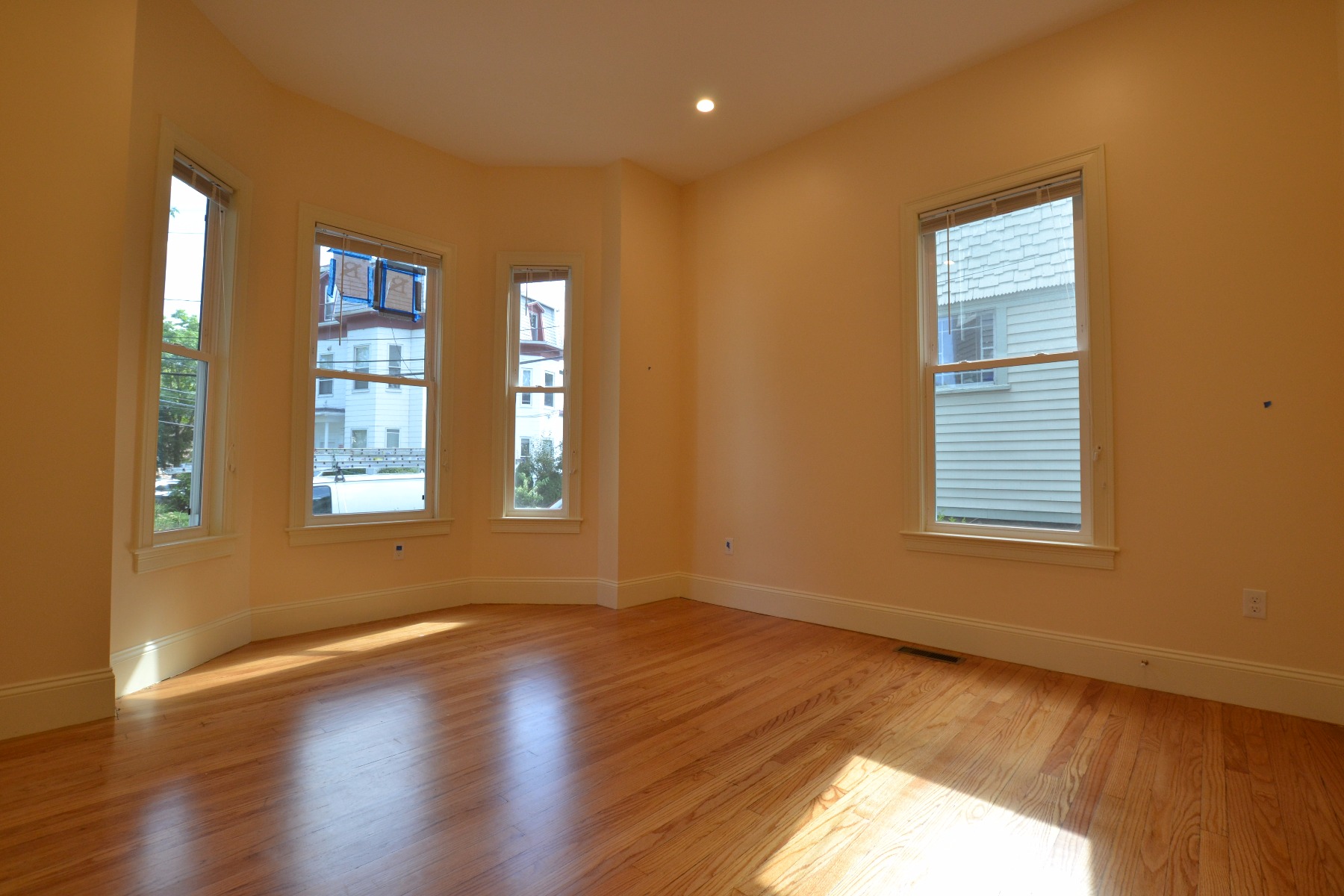 3 Griggs Pl, Allston