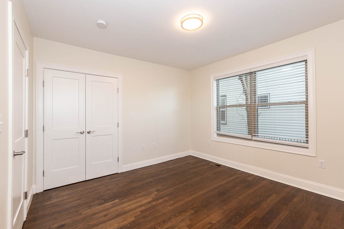 70 Stanley Ave, Medford